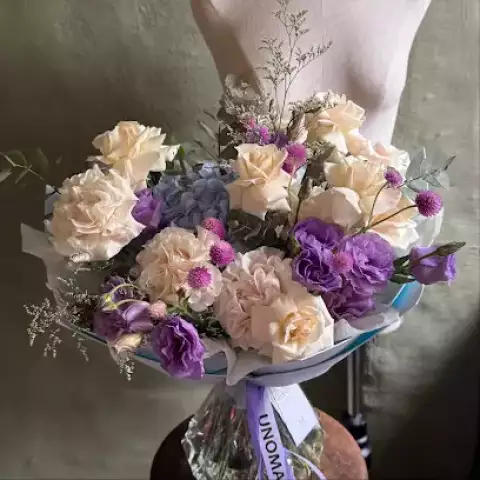 Unomas Flores